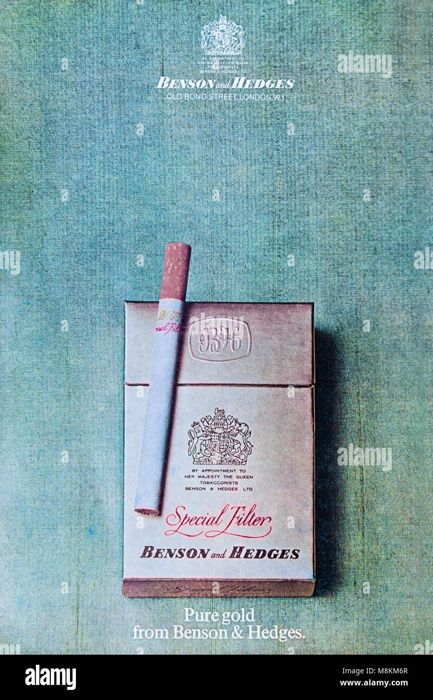 Negli anni sessanta la pubblicità pubblicità Benson & Hedges Special di sigarette con filtro. Foto Stock