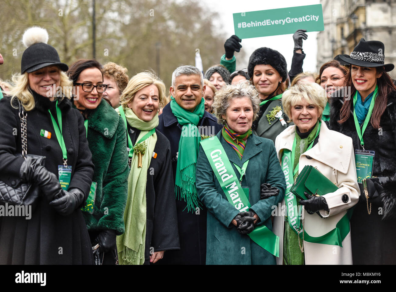 Gloria Hunniford, Imelda Staunton, sindaco di Londra Sadiq Khan, Catherina Casey a san Patrizio parata del giorno Londra 2018 Foto Stock