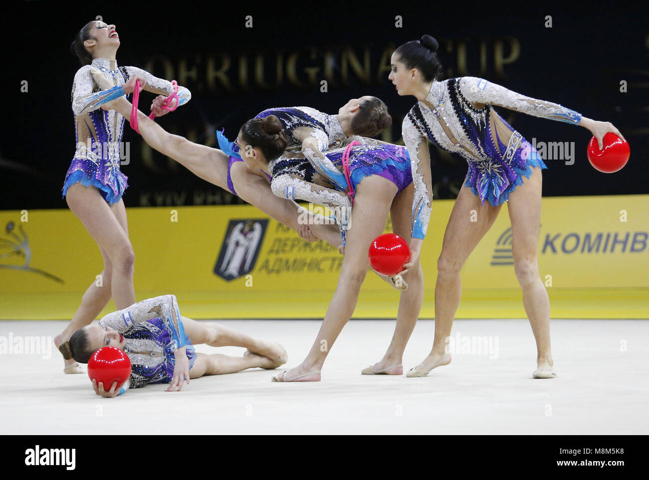 Gruppo ginnasti da Israele compie durante il concorso per la Deriugina Cup in Kiev, Ucraina, Marzo 17, 2018. Xvii Mar, 2018. Credito: Anatolii Stepanov/ZUMA filo/Alamy Live News Foto Stock
