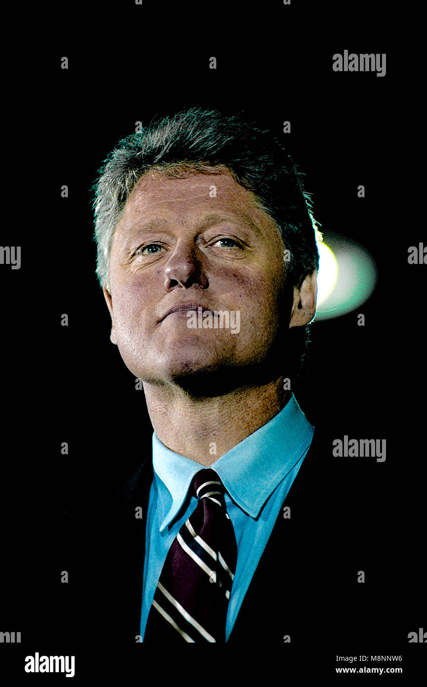 Ann Arbor, Michigan, Stati Uniti d'America, 19 ottobre 1992 il candidato presidenziale governatore William Clinton Credito: Mark Reinstein/MediaPunch Foto Stock