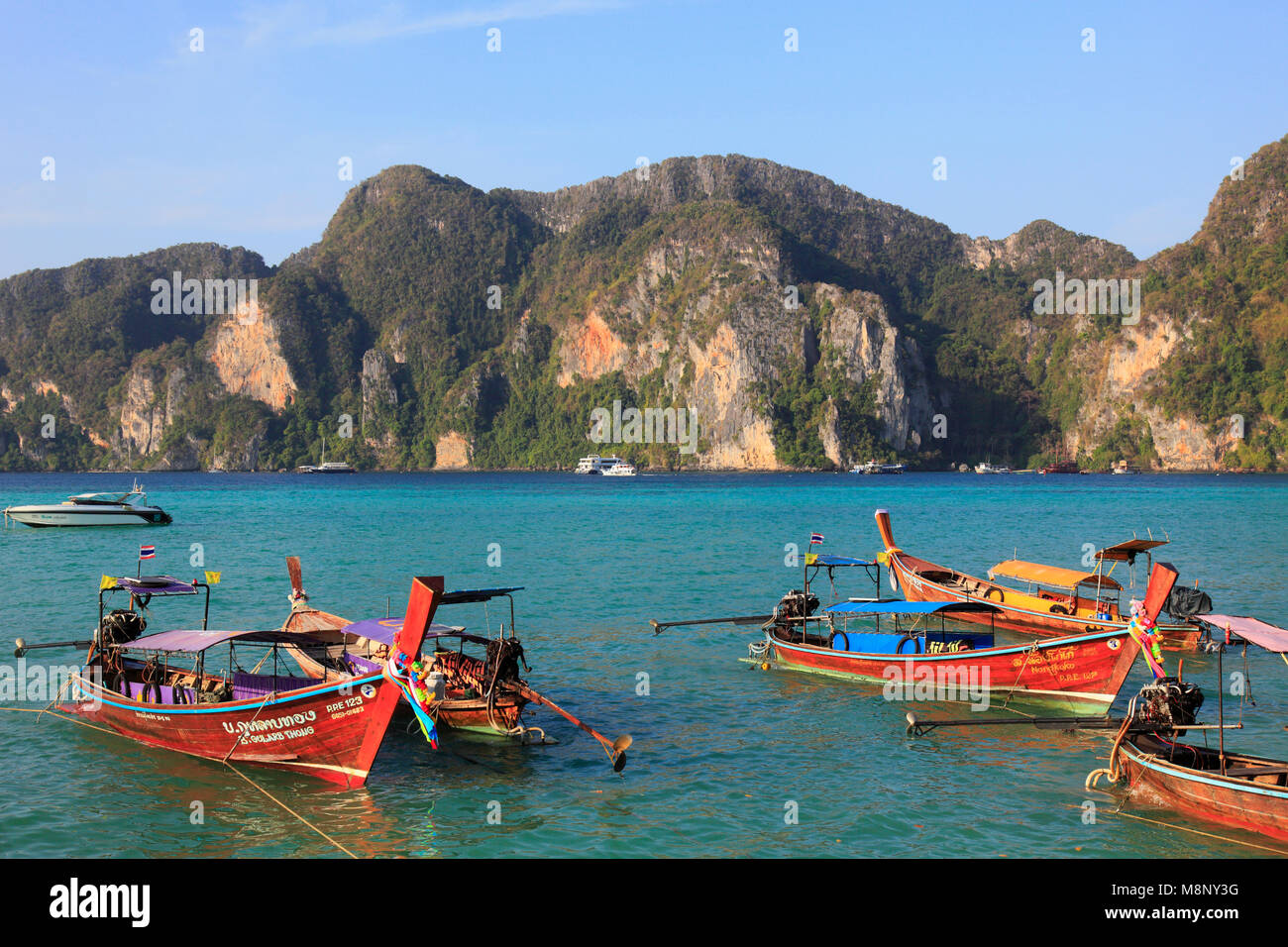 Thailandia, Krabi, Phi Phi Don Island, paesaggio, paesaggio, barche, Foto Stock