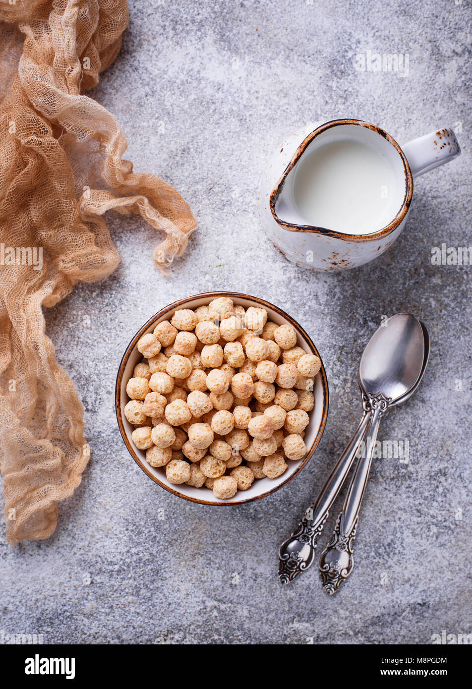 Mais dolce sfera di fiocchi per la prima colazione Foto Stock