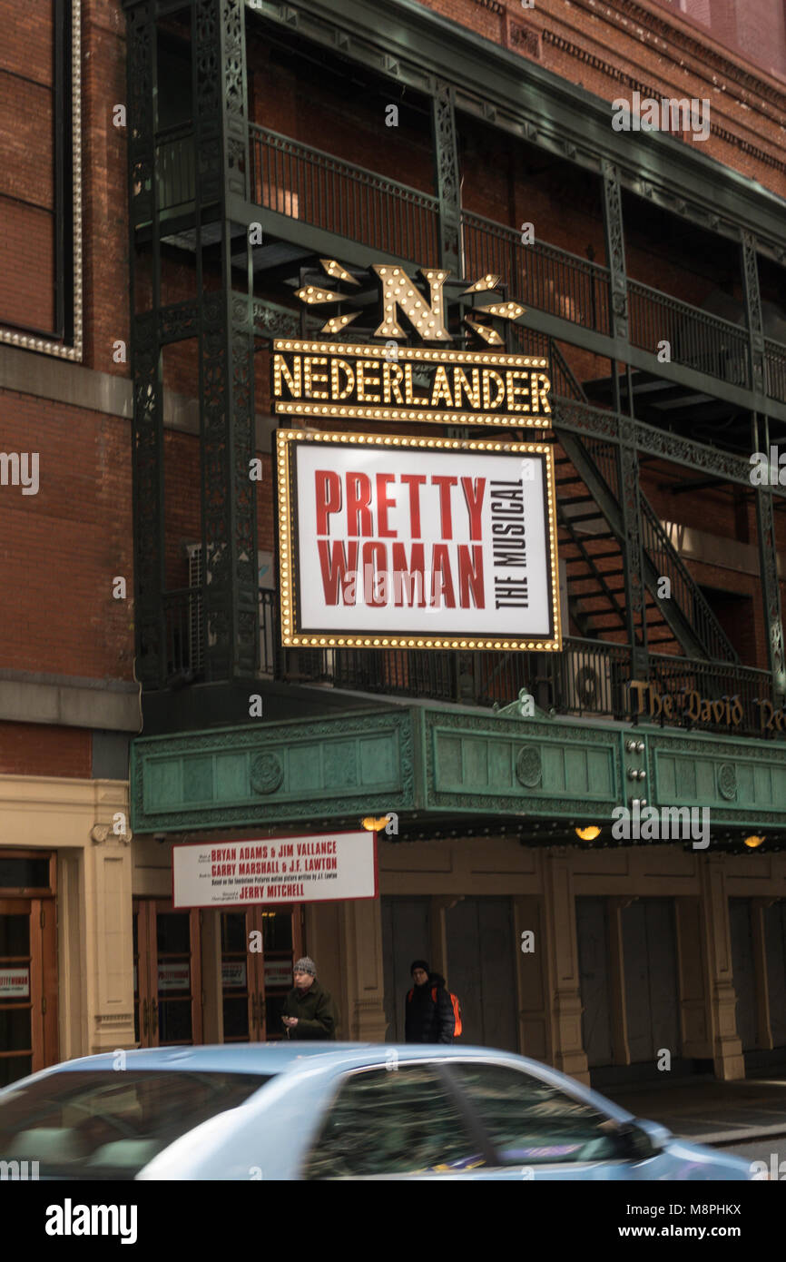 "Pretty Woman il Musical' Marquee al David T. Nederland Theatre, NYC, STATI UNITI D'AMERICA Foto Stock