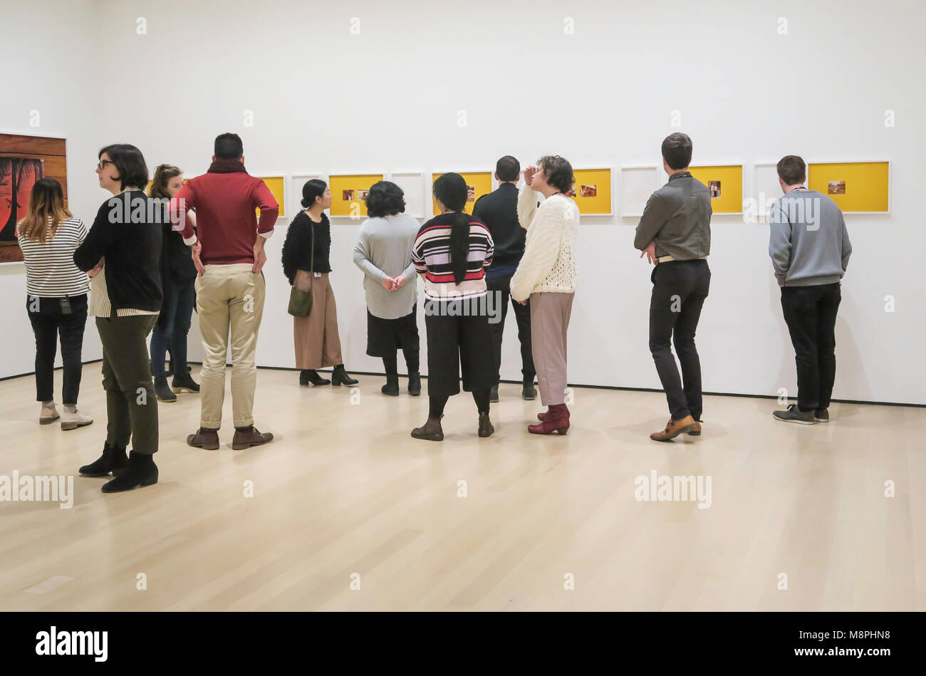 "Essendo: Nuova fotografia 2018' mostra presso il Museo di Arte Moderna di New York, Stati Uniti d'America Foto Stock