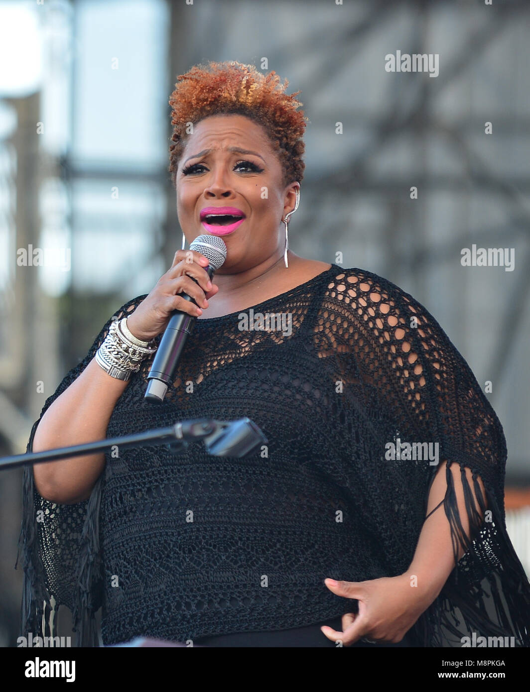 Giardini di Miami, FL, Stati Uniti d'America. Xviii Mar, 2018. Avery Sunshine esegue sul palco durante il XIII annuale Jazz nei giardini Music Festival al Hard Rock Stadium su Marzo 18th, 2018 nei giardini di Miami, Florida Credit: Mpi10/media/punzone Alamy Live News Foto Stock