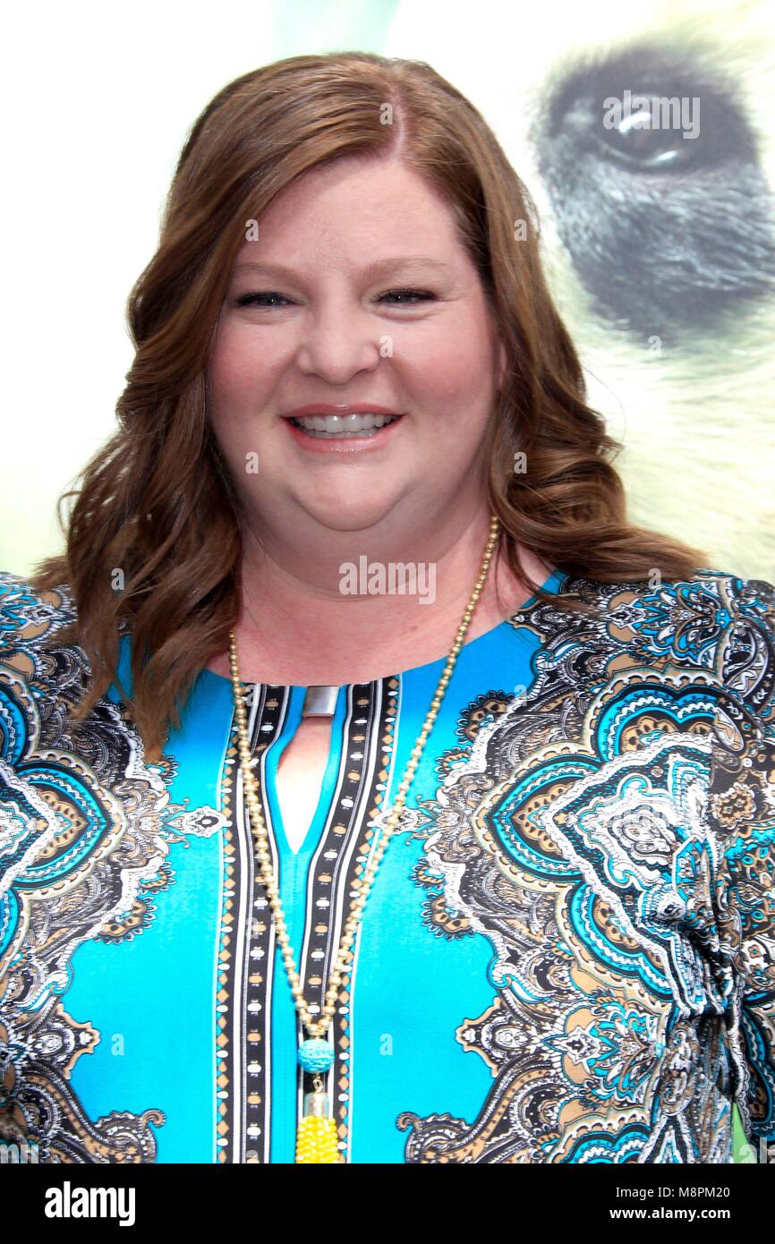 Heather Brooker presso gli arrivi per PANDAS Premiere Mondiale, TCL Chinese Theatre IMAX, Los Angeles, CA Marzo 17, 2018. Foto di: Priscilla concedere/Everett Collection Foto Stock