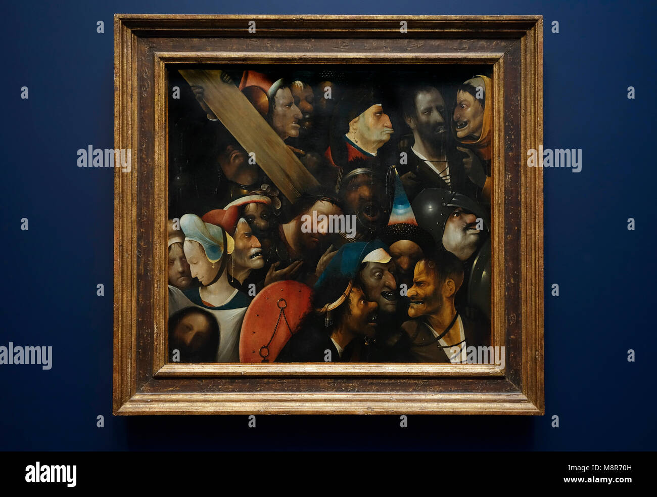 Cristo che porta la croce, inizi del XVI secolo Rinascimento settentrionale olio su pannello dipinto dal pittore olandese Hieronymus Bosch / Jheronimus Bosch Foto Stock