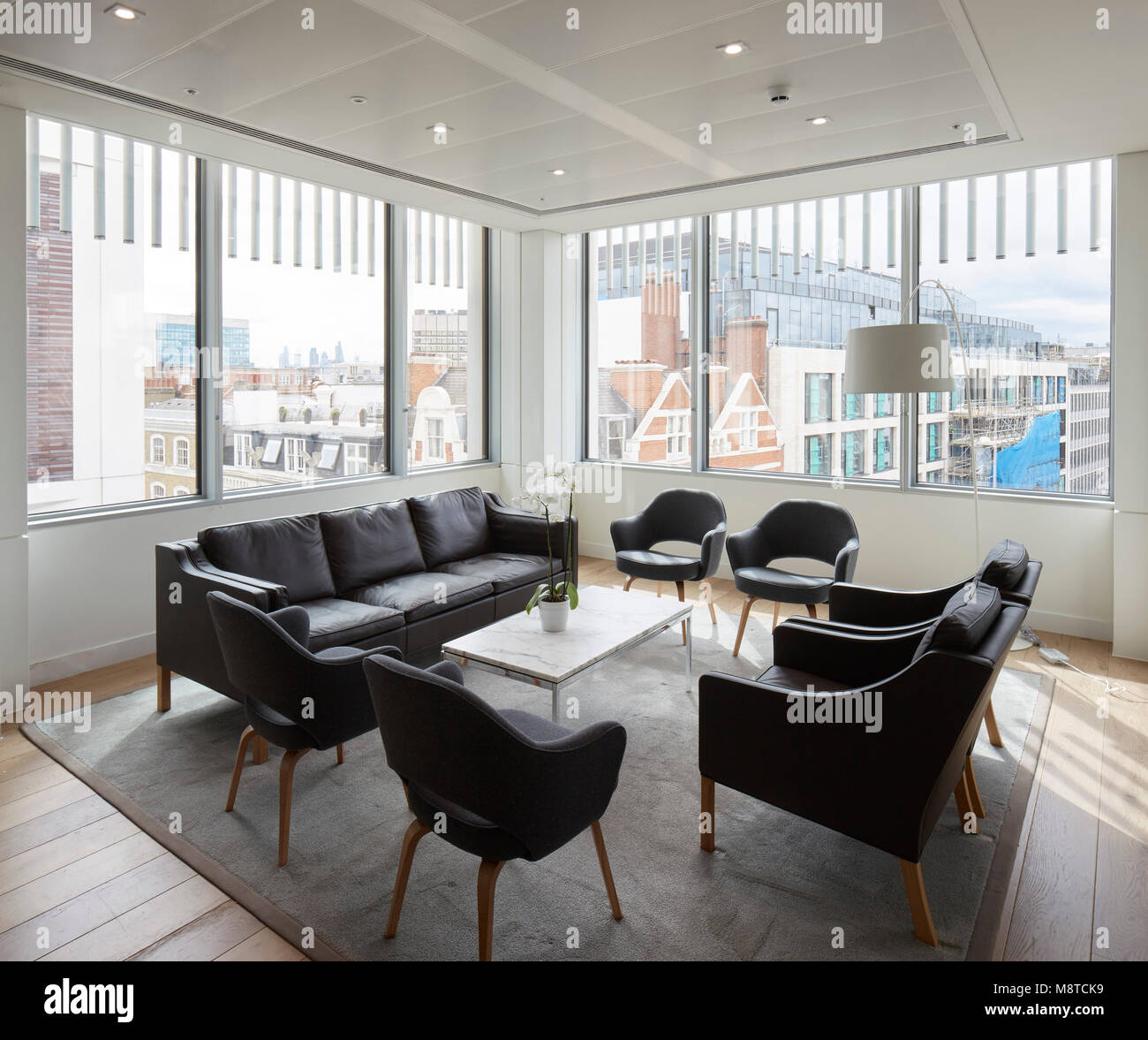 Ufficio executive lounge. Ufficio Interno, Londra, Regno Unito. Architetto: NA, 2017. Foto Stock