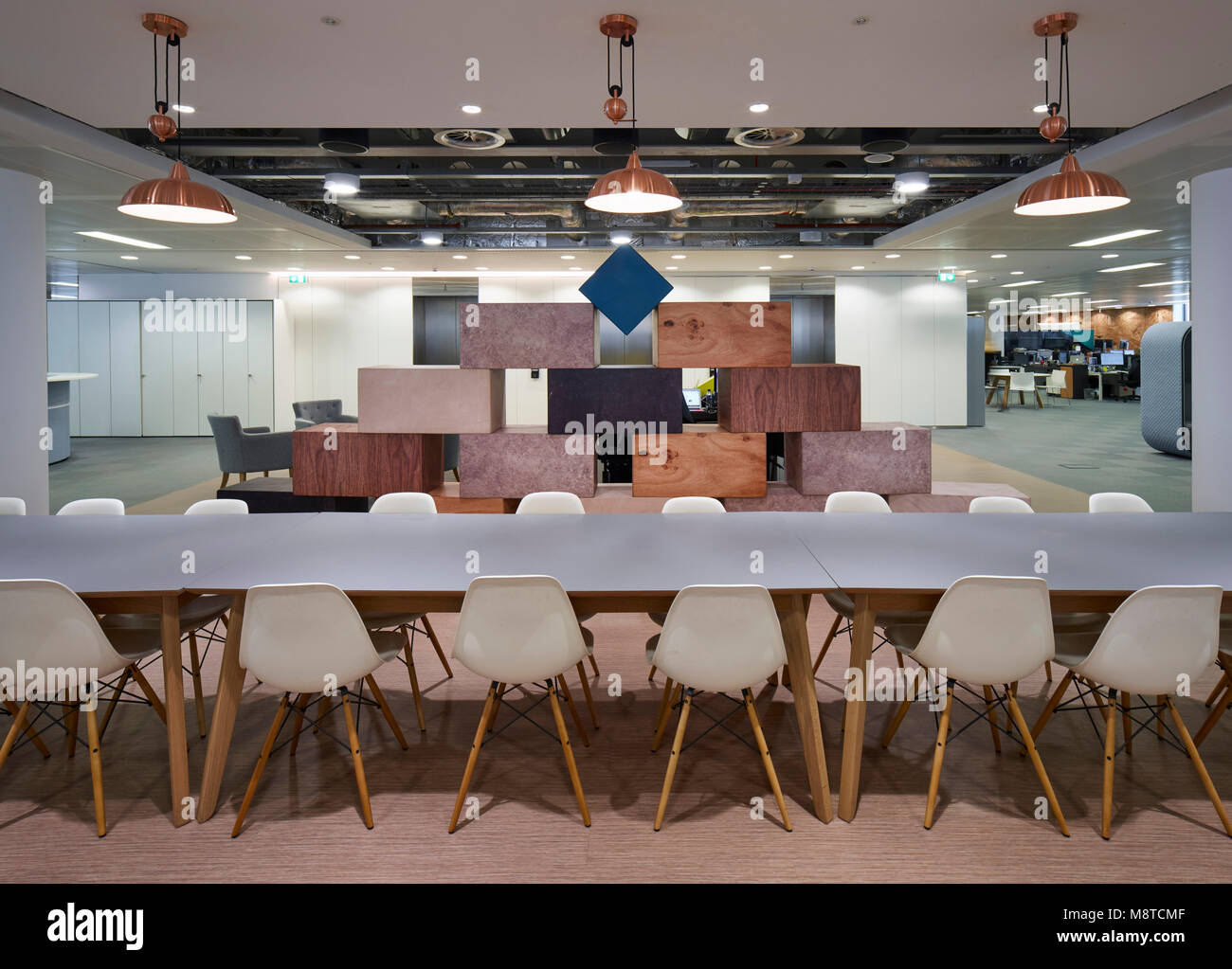 Il personale area da pranzo. Ufficio Interno, Londra, Regno Unito. Architetto: NA, 2017. Foto Stock