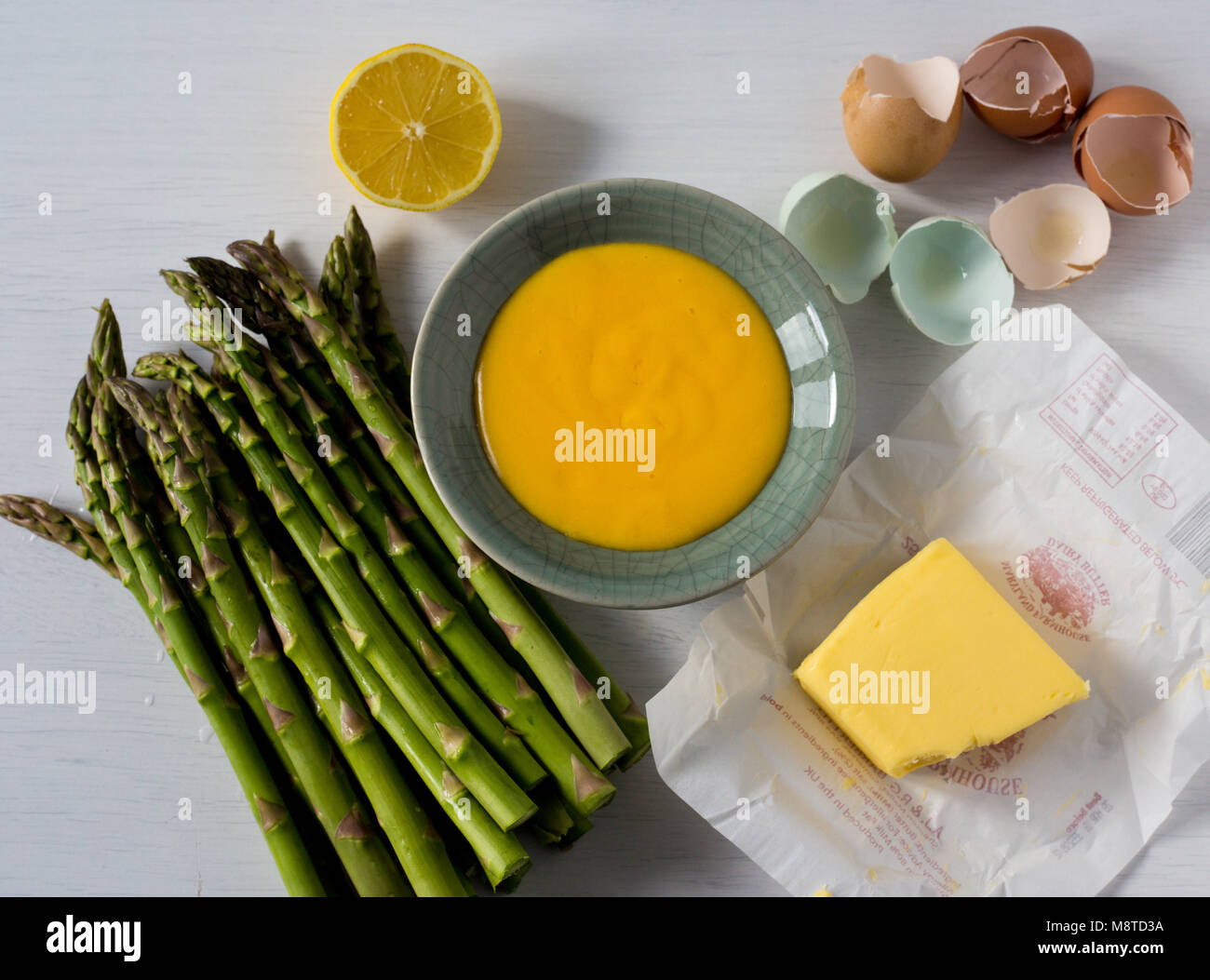 Salsa Olandese, ingredienti, asparagi Foto Stock