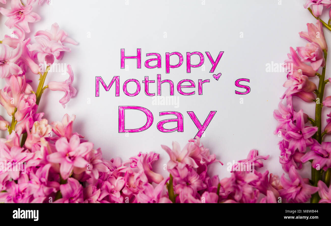 Felice Festa della mamma card con freschi fiori di primavera Foto Stock