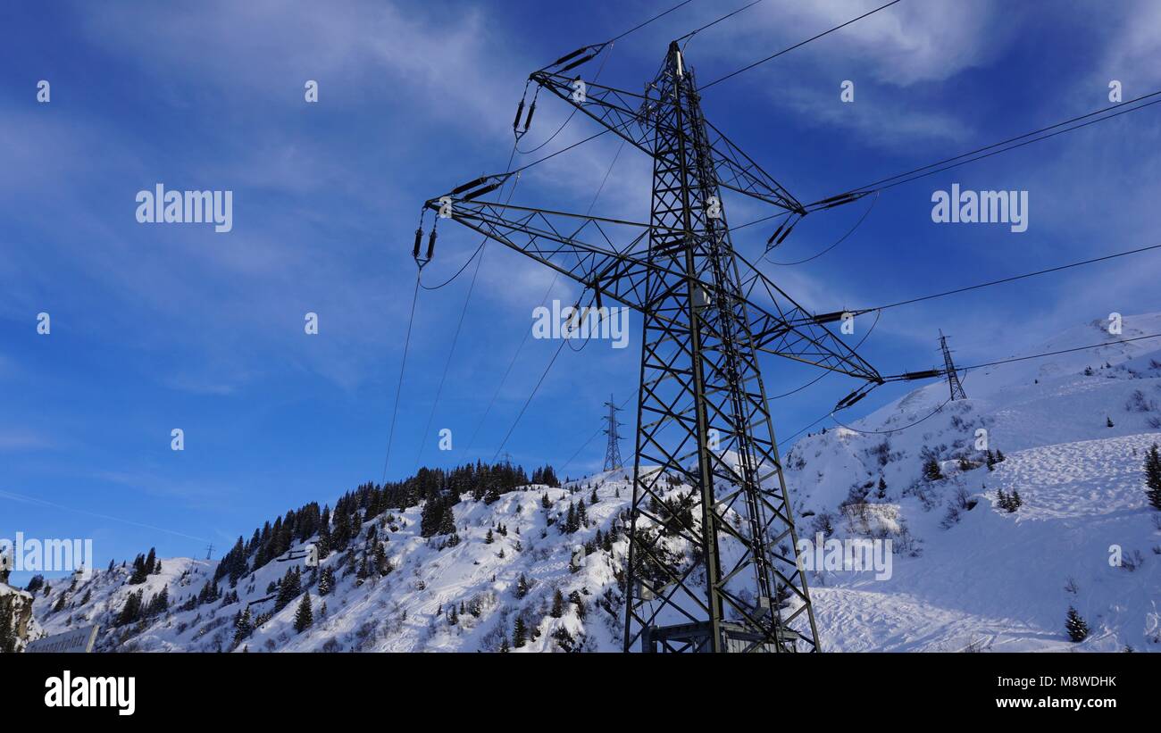 Arlbergpass zwischen Stuben und San Anton im inverno Foto Stock