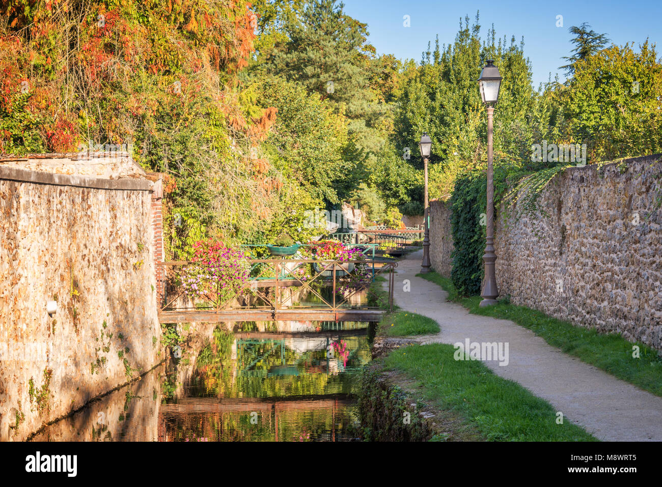 Promenade des Petits Ponts (piccoli ponti promenade), in Chevreuse, Francia Foto Stock
