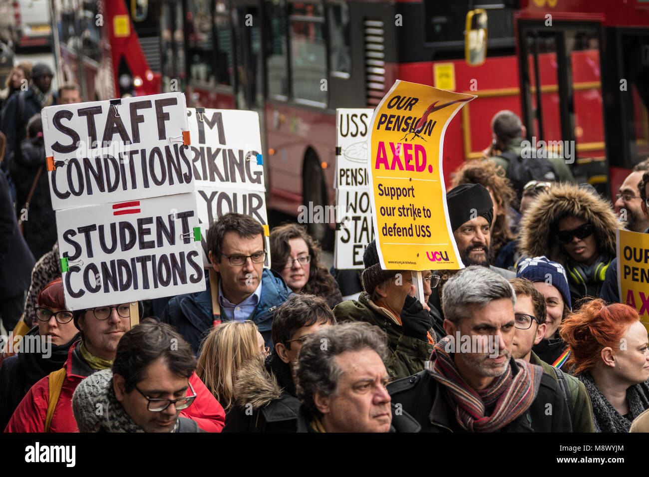 Londra, Regno Unito. Il 20 marzo 2018. UCU percussori ha sottoscritto con i sostenitori Kings College University nel giorno finale della corrente lo sciopero. Credito: David Rowe/Alamy Live News Foto Stock