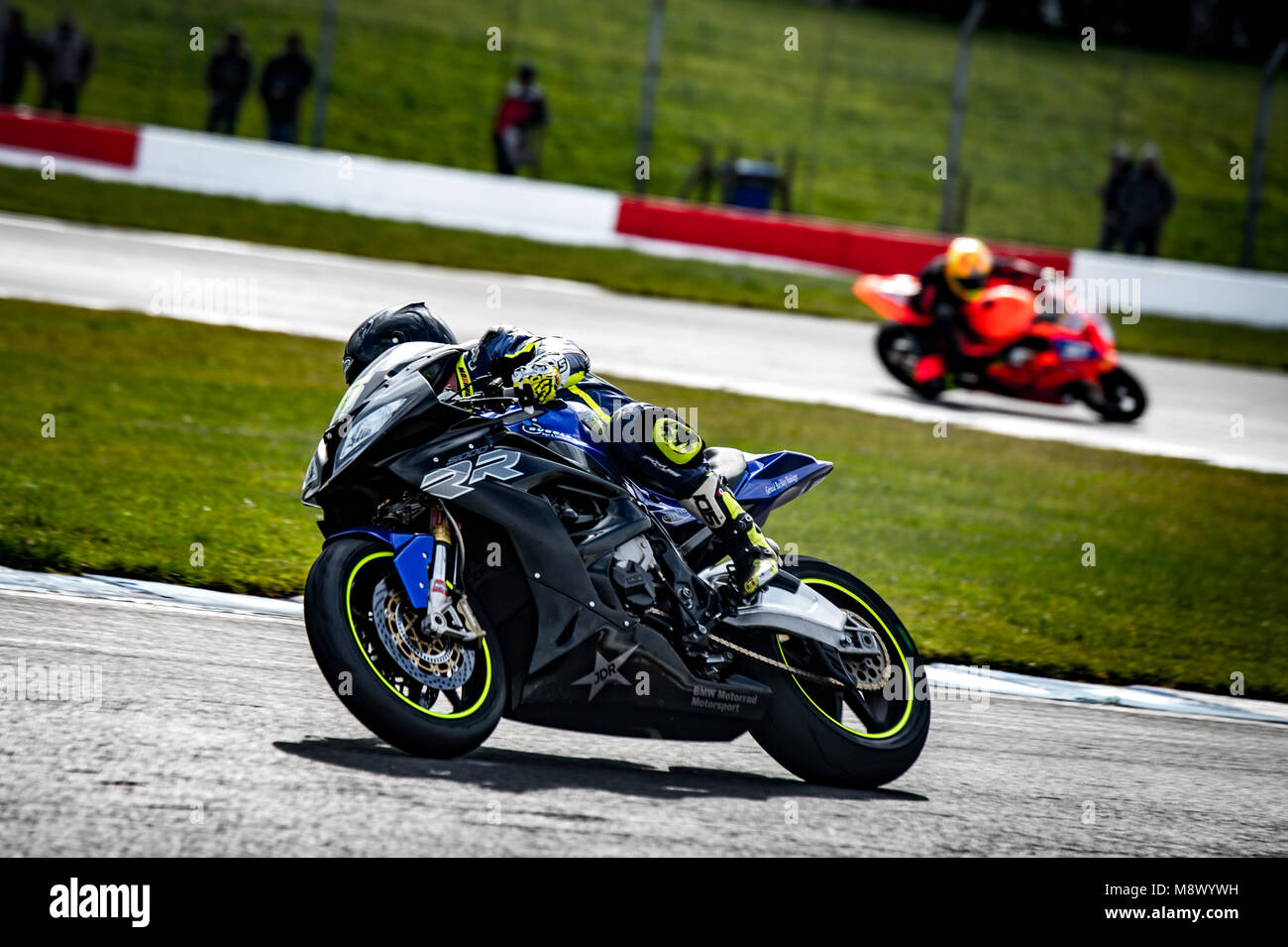 Donington Park, Regno Unito. 20 Mar, 2018. BSB test oggi sul circuito di Donington Park, nonostante il freddo i piloti sono riusciti a scendere in pista per le prove prima della prima riunione qui il 31 marzo Credito: migliori/Alamy Live News Foto Stock