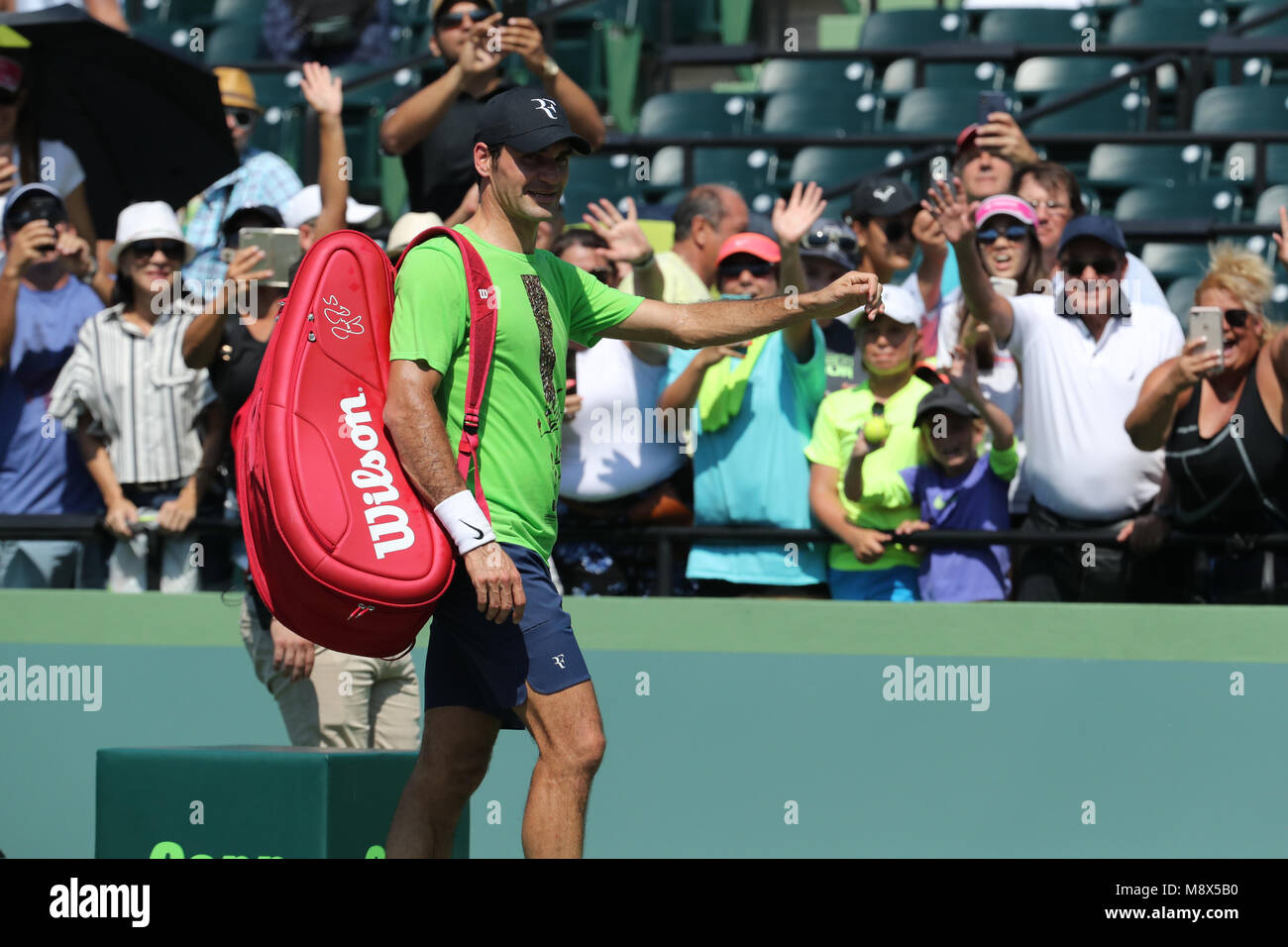 Key Biscayne, Florida, Stati Uniti d'America. Xx marzo, 2018. Roger Federer durante il giorno 2 del Miami apre al Crandon Park Tennis Center su Marzo 20, 2018 in Key Biscayne, Florida Persone: Roger Federer Credito: tempeste Media Group/Alamy Live News Foto Stock