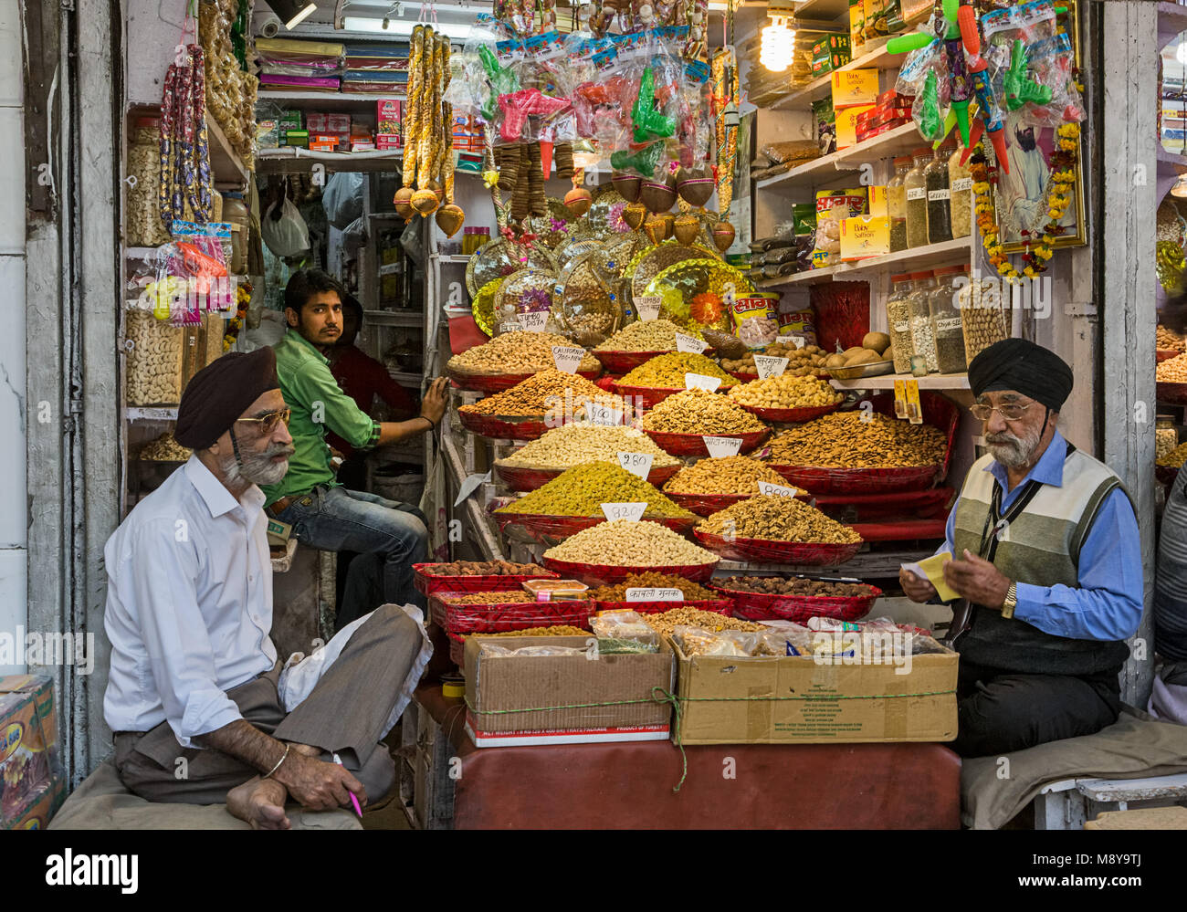 Il mercato delle spezie nella Vecchia Delhi Foto Stock