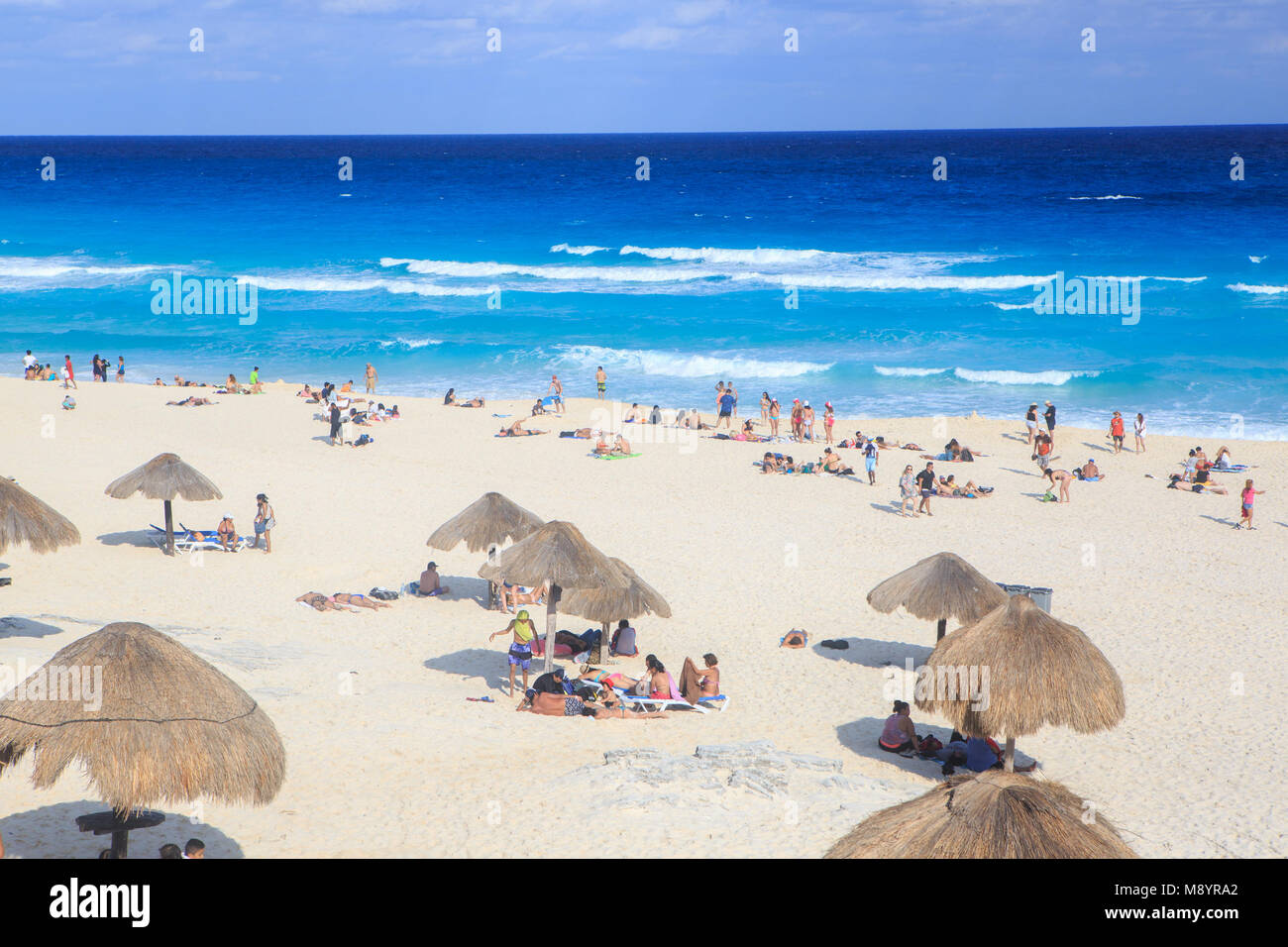 Spiaggia di Cancun in un giorno di sole Foto Stock