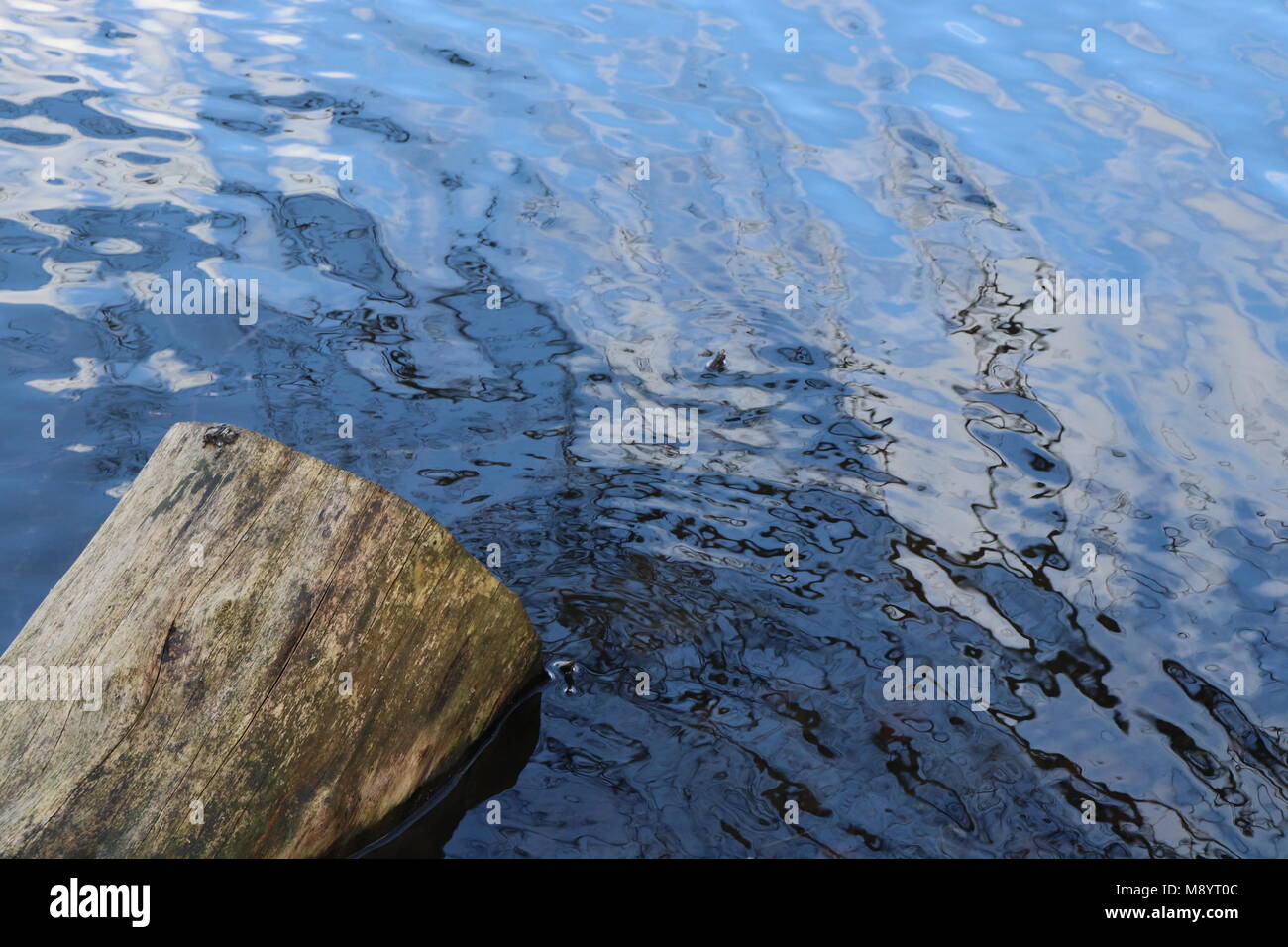Gli sfondi astratti, acqua, riflessioni Foto Stock