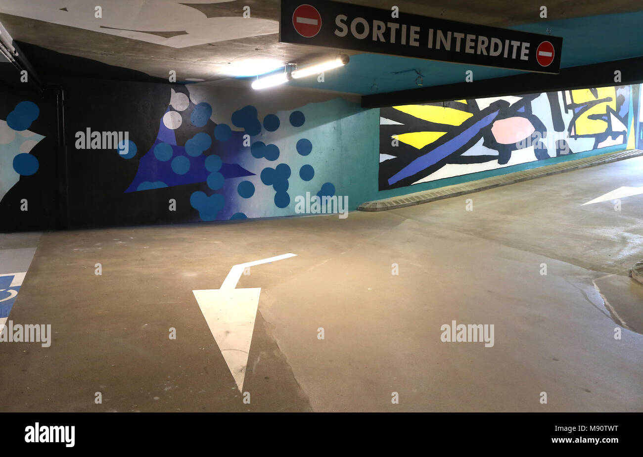 2 KM 3 Saint-Gervais Mont-Blanc contempory art piattaforma. Arte di strada. Il lavoro realizzato da Roids MSK ( Regno Unito ). Foto Stock
