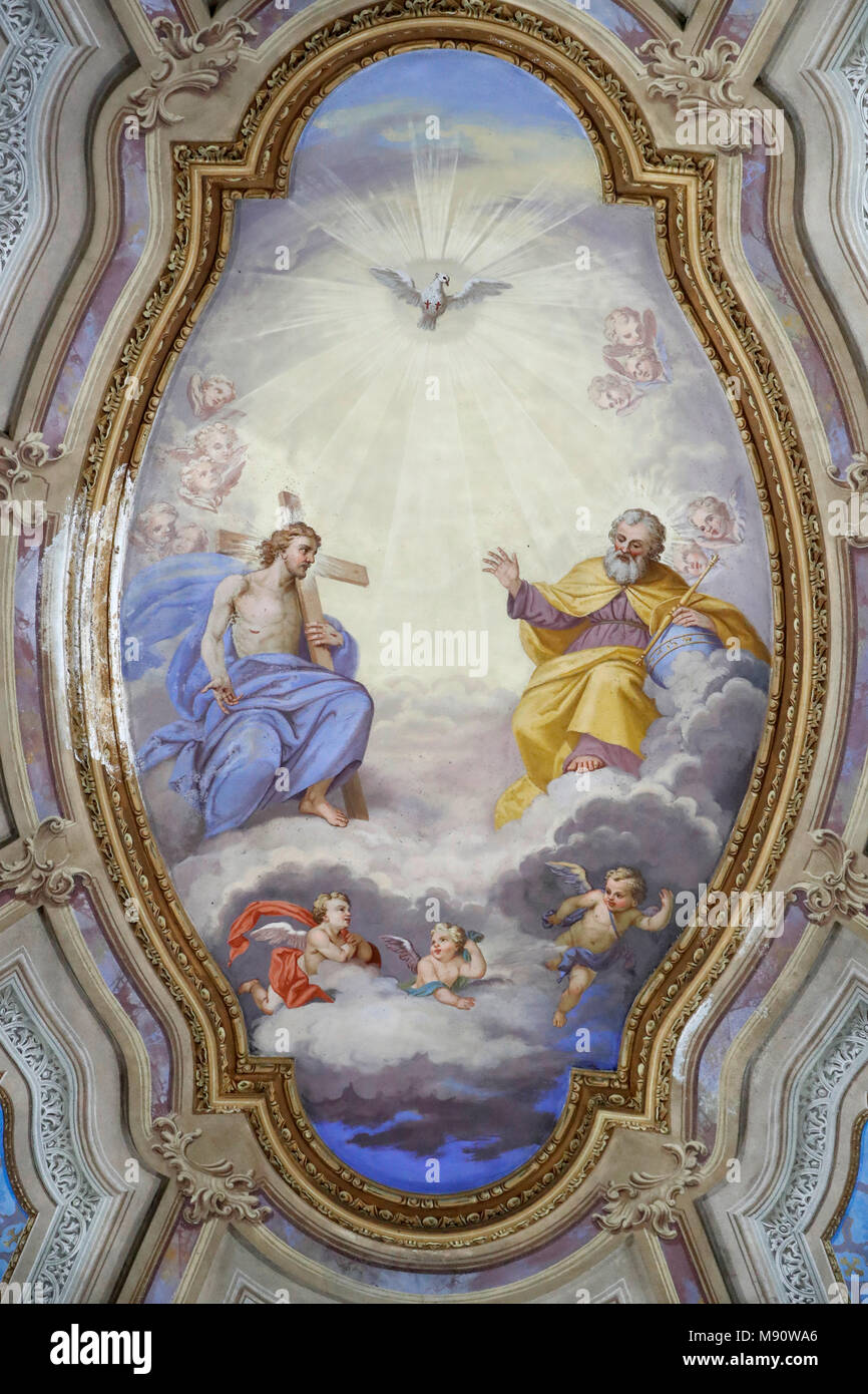 Chiesa Saint-Grat. Soffitto dipinto. La santa Trinità. Il Padre, Gesù e lo Spirito Santo. Valgrisenche. L'Italia. Foto Stock