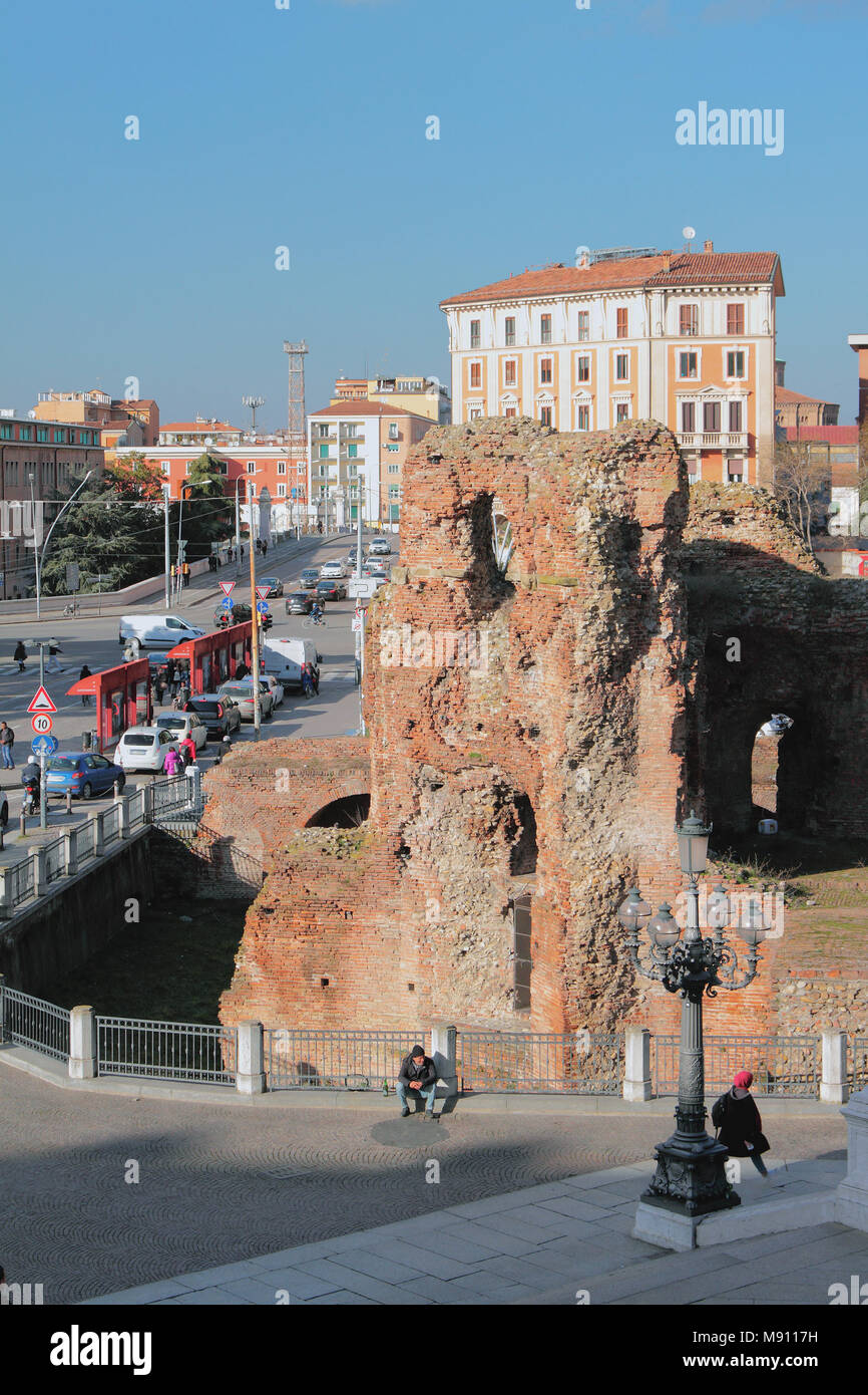 Rovine del Castello papale (Rocca Galliera). Bologna, Emilia Romagna, Italia Foto Stock