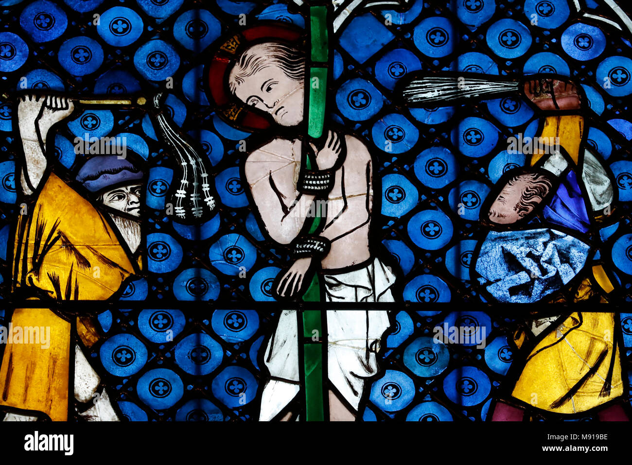 La Madonna della cattedrale di Strasburgo. Finestra di vetro colorato. Cristo nella sua passione. La flagellazione. Il XIV secolo. Strasburgo. La Francia. Foto Stock