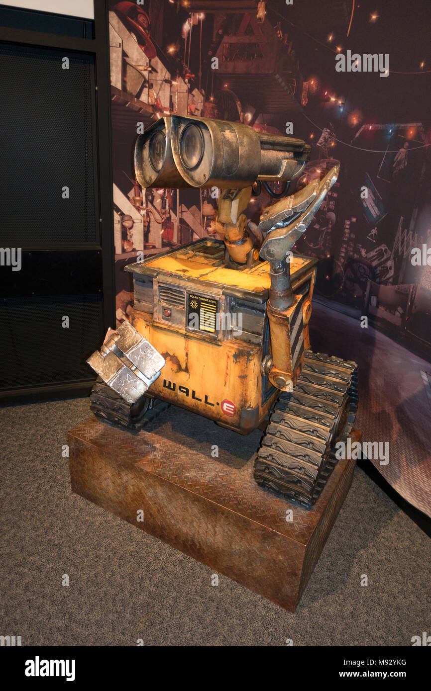 Parete·E RIFIUTI-raccolta di robot da un film della Pixar Animation Studios per Walt Disney a MN Science Museum presentano. St Paul Minnesota MN USA Foto Stock