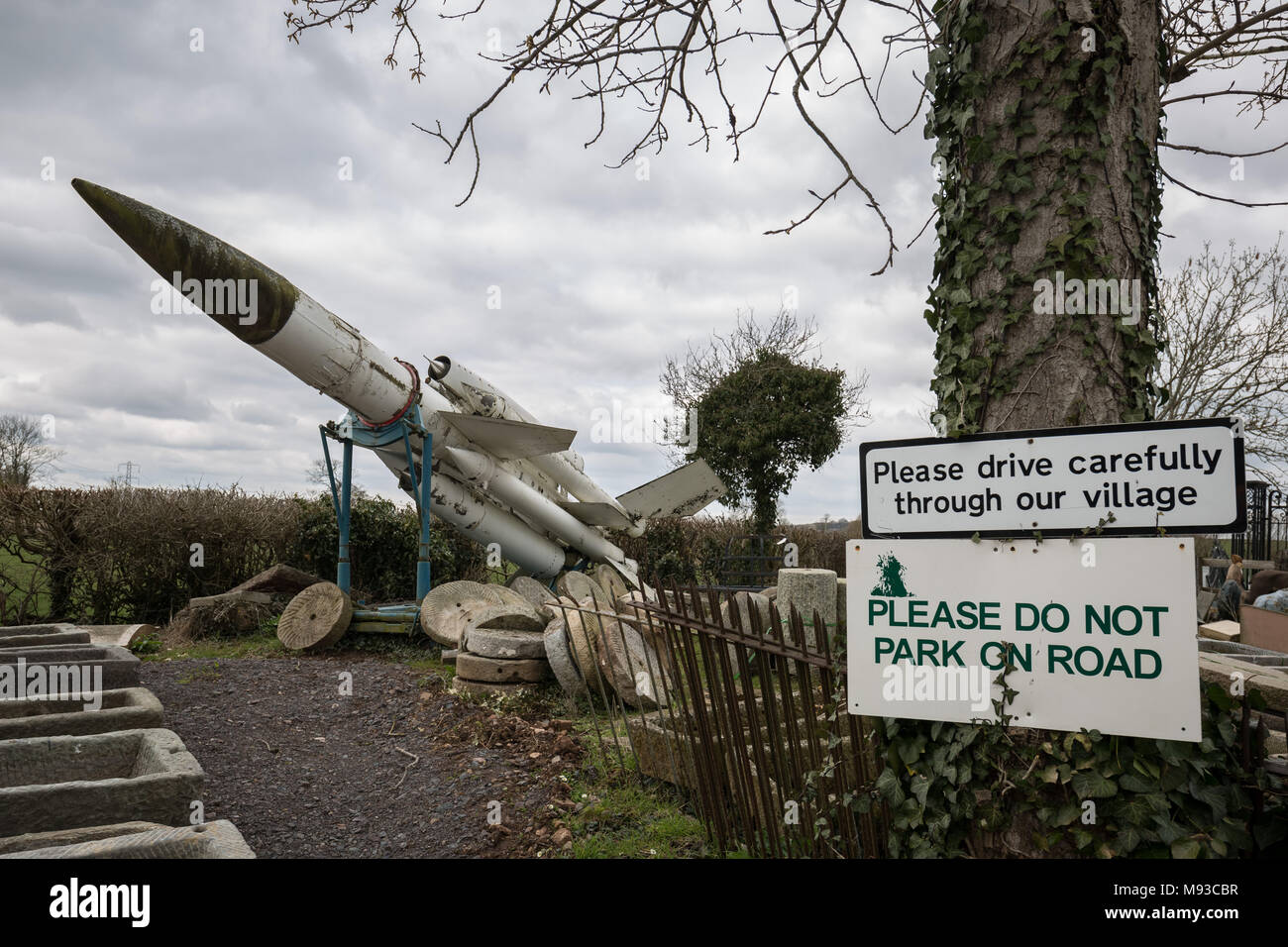 Un Bristol Bloodhound missili terra-aria per la vendita in un Somerset cantiere di bonifica, UK. Foto Stock