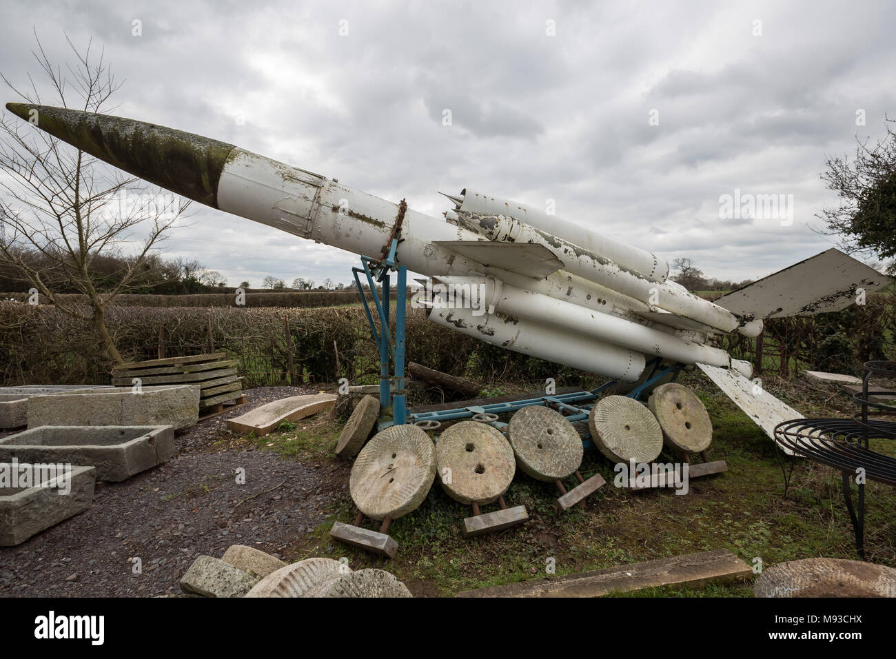 Un Bristol Bloodhound missili terra-aria per la vendita in un Somerset cantiere di bonifica, UK. Foto Stock