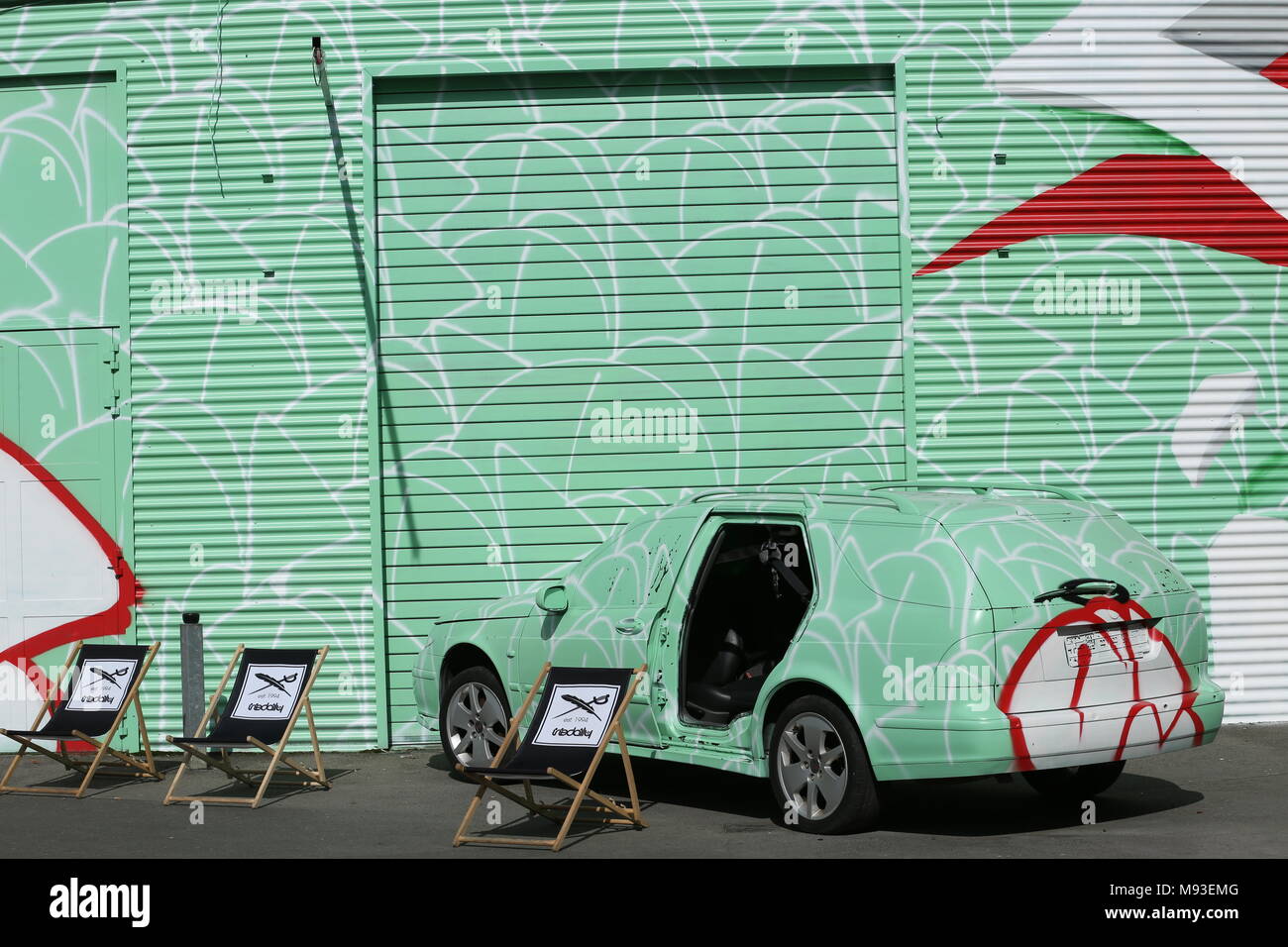 Berlino Germania Xxi Mar 2018 In Una Vecchia Auto Repair Shop In Berlin Wilmersdorf Una Temporanea