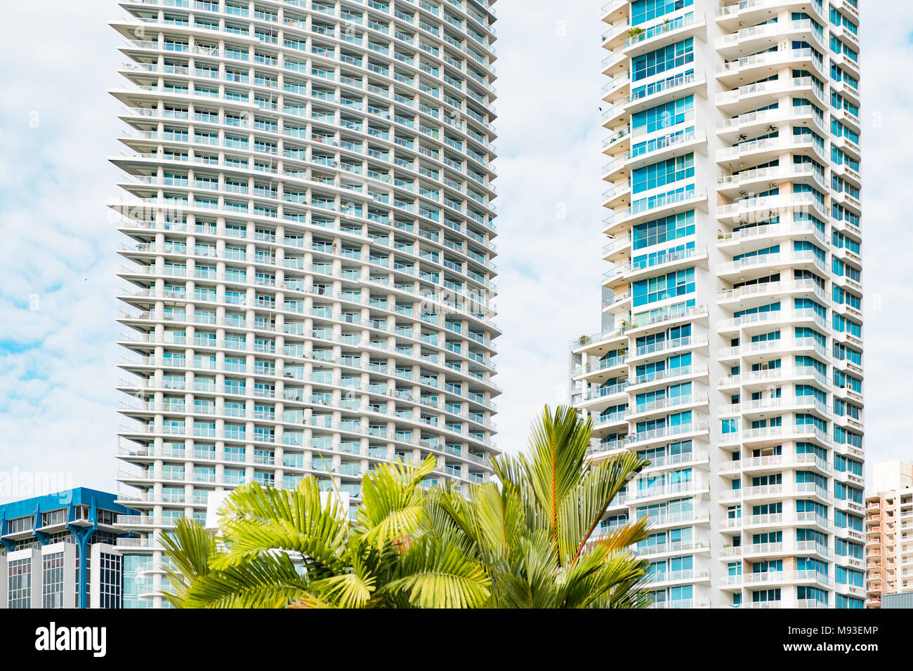 Moderno appartamento facciata di edificio - grattacielo - esterno Foto Stock