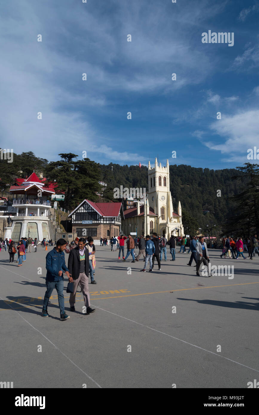 Più famoso e antico di Shimla architettura chiesa edificio giallo e luogo turistico in Himachal Pradesh, India, Asia Foto Stock