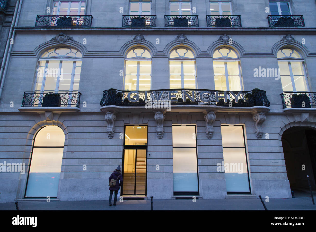 Givenchy store a Parigi Francia Foto Stock