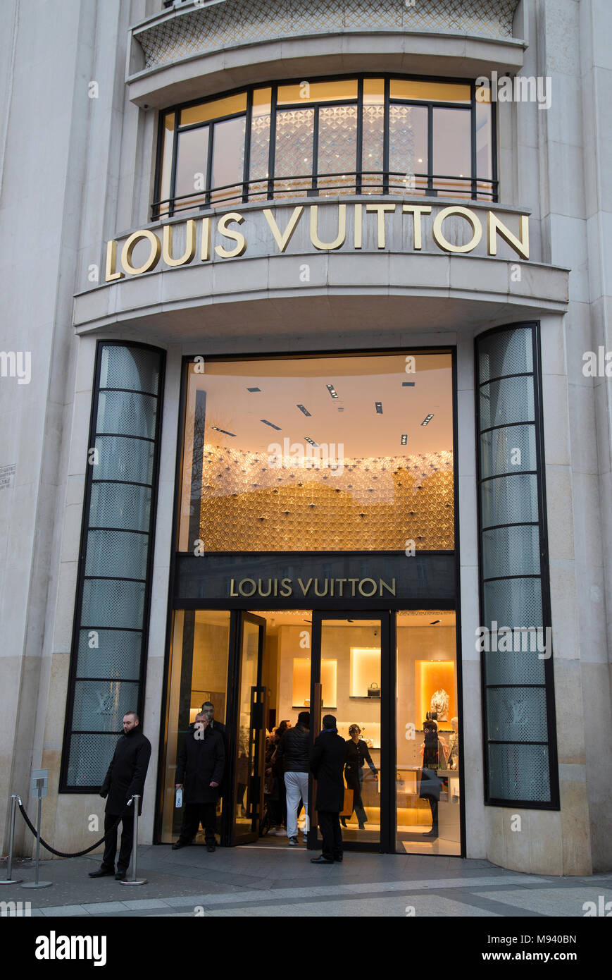 Louis Vuitton store a Parigi Francia Foto Stock