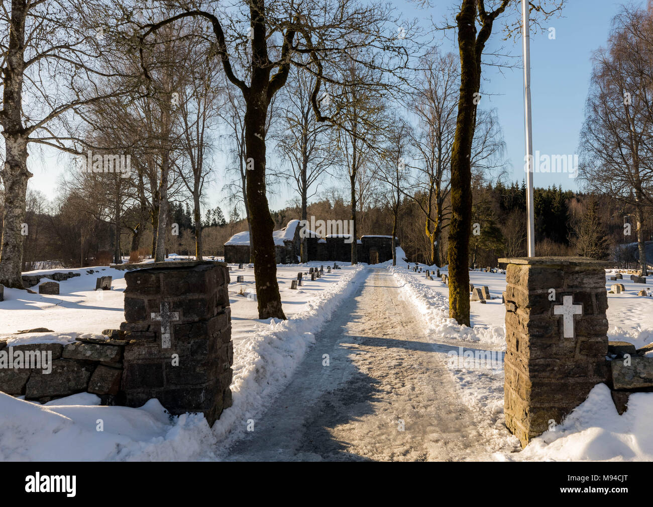 Bamble, Norvegia - 17 Marzo 2018: della chiesa di Sant'Olav resti in Bamble, Norvegia. Foto Stock