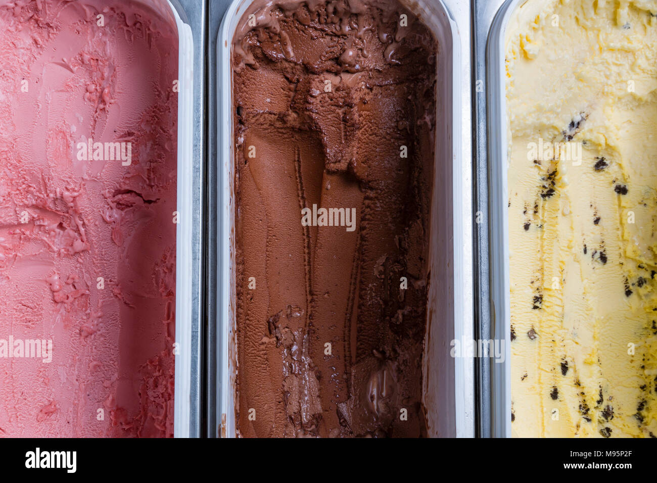 Close up di gelato in vetro piatto di servizio Foto Stock
