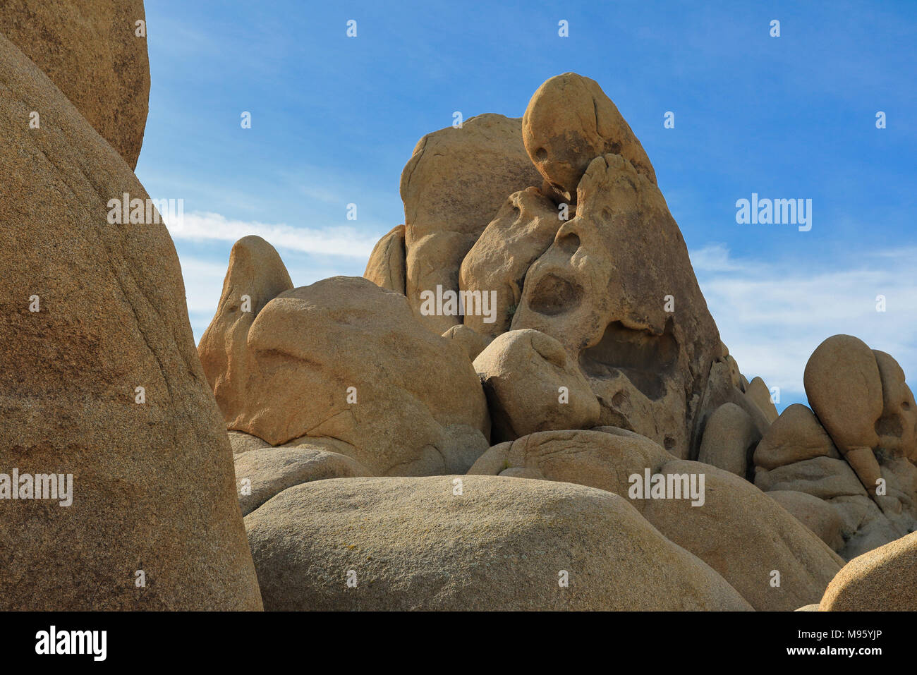 Joshua Tree strutture Rock - forme umane Foto Stock