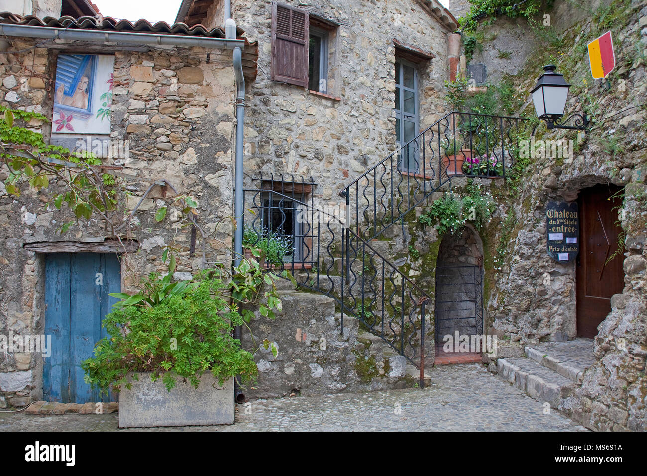 Città vecchia di villaggio Roquebrune-Cap-Martin, il sud della Francia, Alpes-Maritimes, Cote d'Azur, in Francia, in Europa Foto Stock
