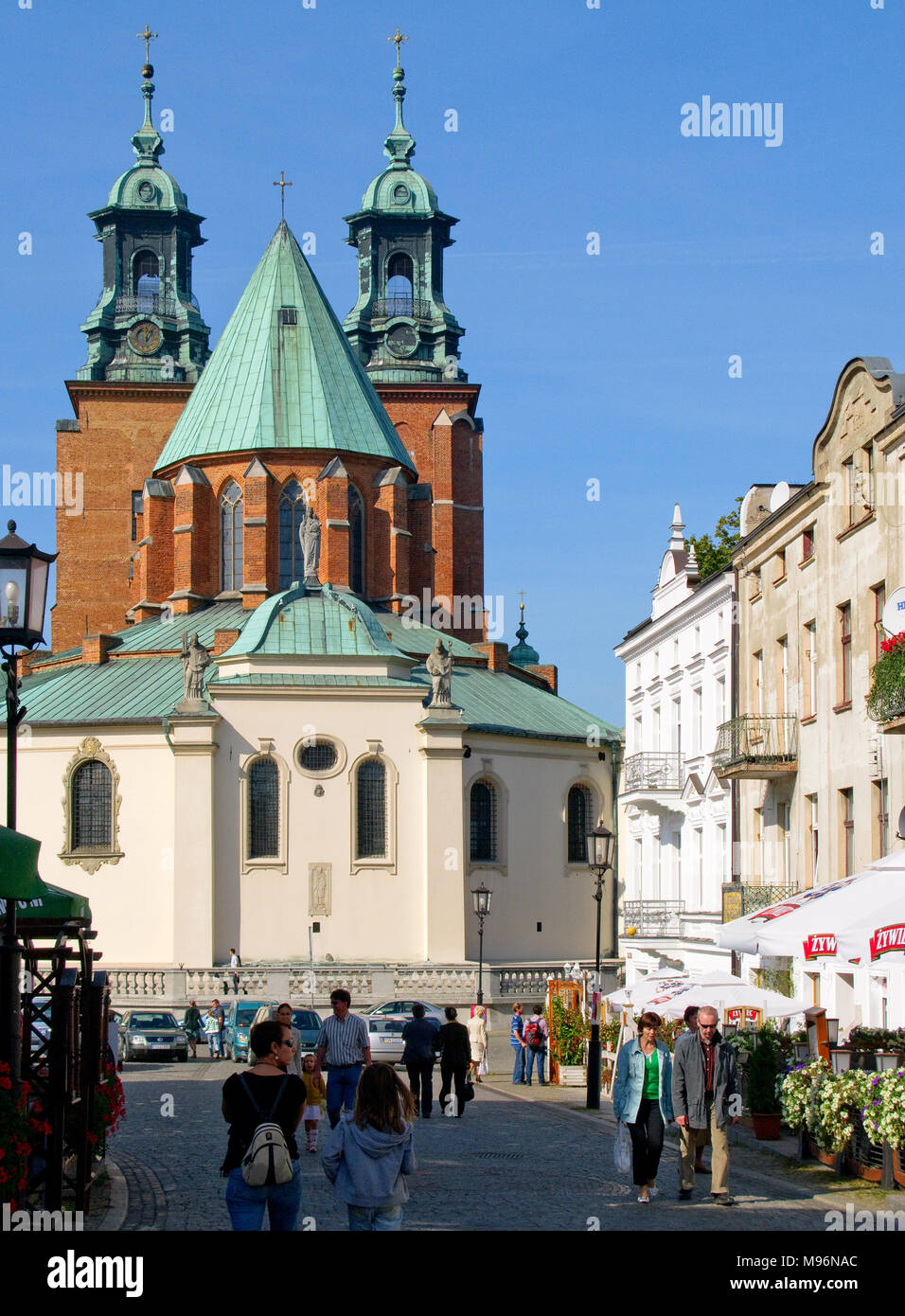 La Basilica Cattedrale dell Assunzione della Beata Vergine Maria e di Sant Adalberto. Gniezno, Grande Polonia provincia, in Polonia, in Europa. Foto Stock