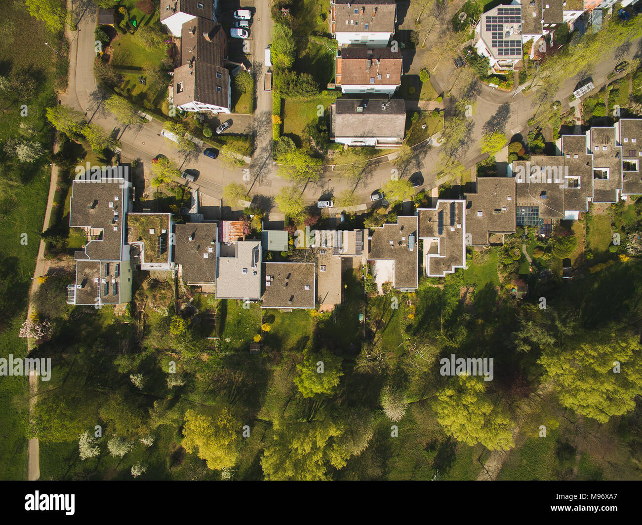 Vista aerea della città urbana con case in Germania Foto Stock