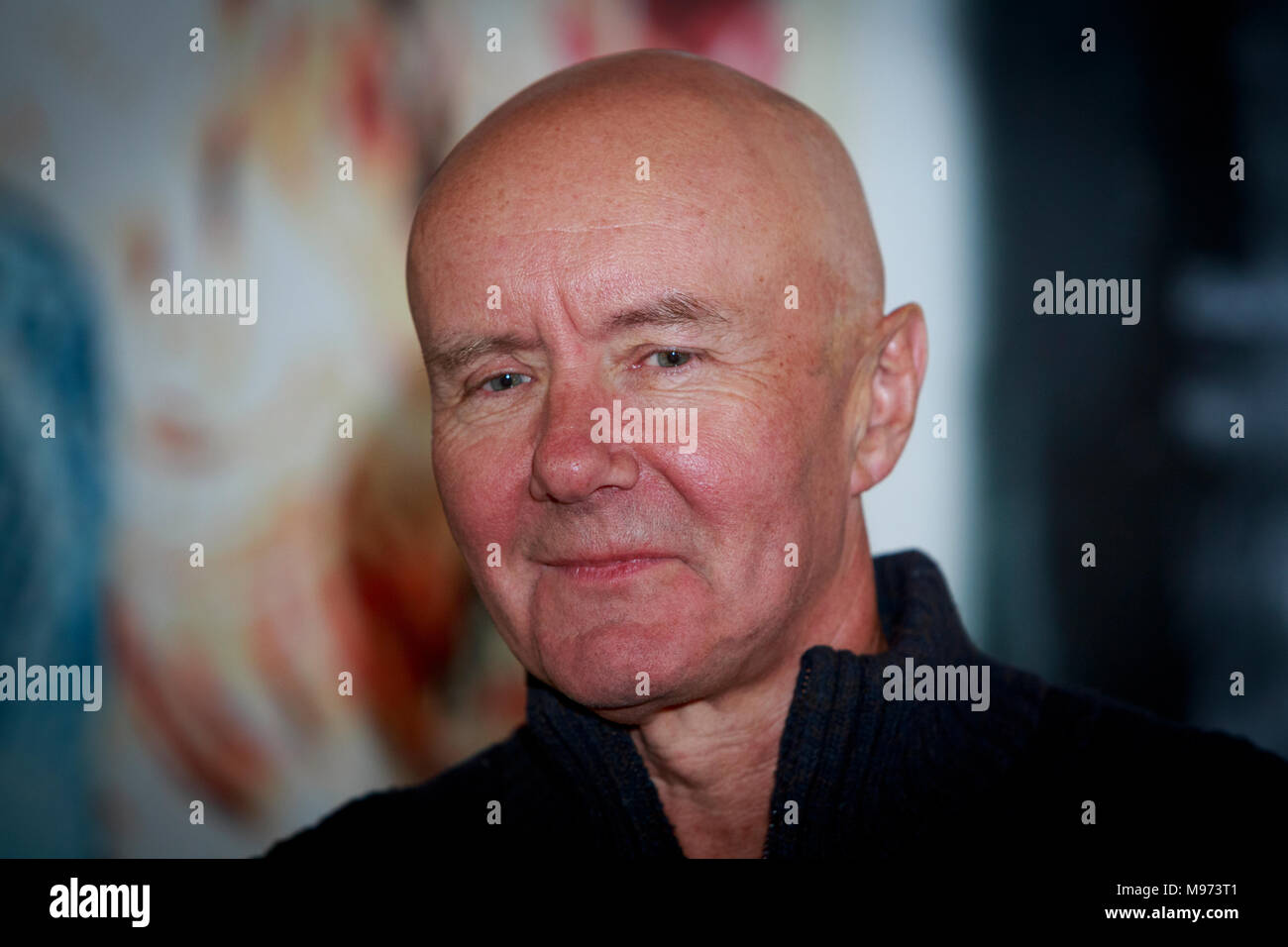 Edimburgo, Scozia. Regno Unito. Il 23 marzo 2018. Autore Irvine Welsh nella foto prima di un evento a Leith's Biscottificio presentato da Edinburgh International Book Festival e Neu. Reeky per introdurre il suo nuovo romanzo, morto i pantaloni da uomo. Veloce e furioso, scabrously divertenti e weirdly in movimento, questa è una spettacolare ritorno dell'equipaggio da Trainspotting. Pak@ Mera/Alamy Live News. Foto Stock