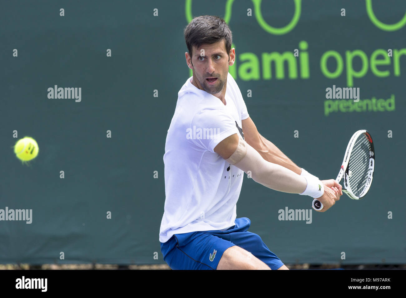 KEY BISCAYNE, FL - MARZO 22: Novak Djokovic il giorno 10 del Miami aperto a Crandon Park Tennis Center su Marzo 22, 2018 in Key Biscayne, Florida. Persone: Novak Djokovic Foto Stock