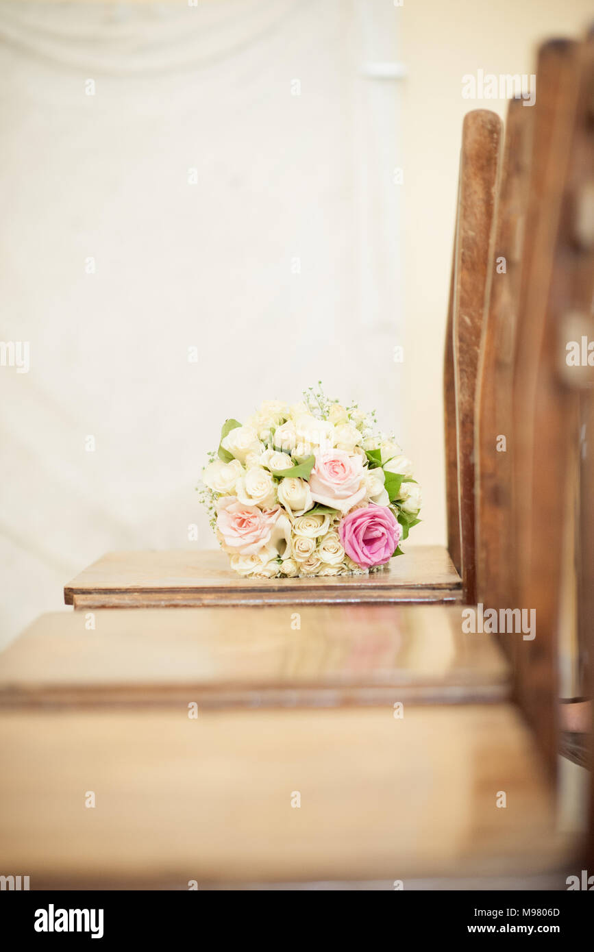 Fiori sorprendenti per un matrimonio squisito Foto Stock