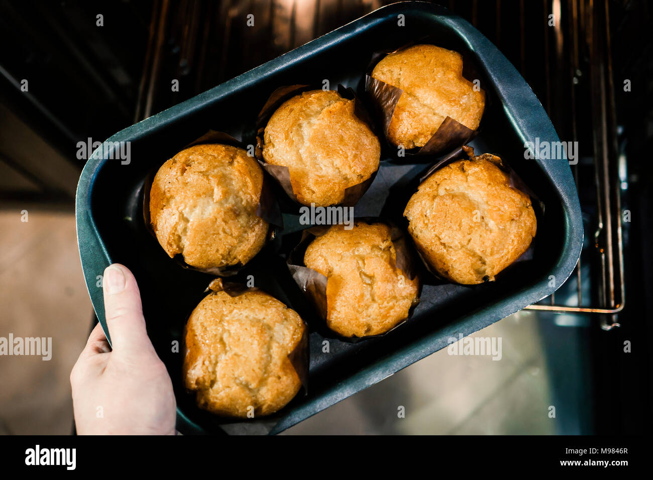 Teglia per muffin immagini e fotografie stock ad alta risoluzione