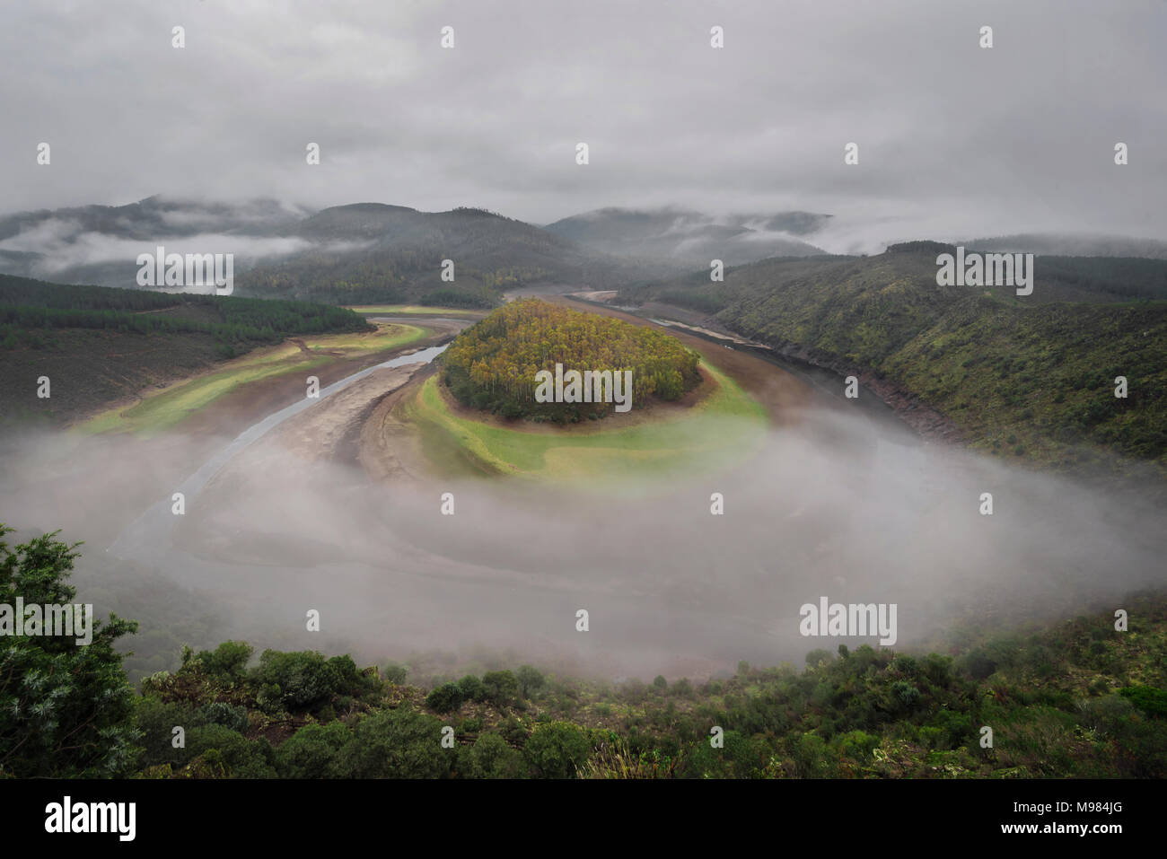 Spagna Estremadura, Las Hurdes, Meandro Rio Alagon Foto Stock