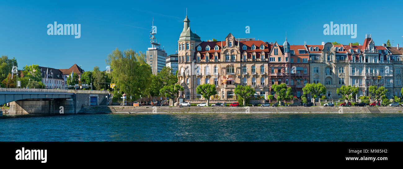 Deutschland, Baden-Württemberg, Bodensee, Costanza, Rheinbrücke und Seestrasse Foto Stock