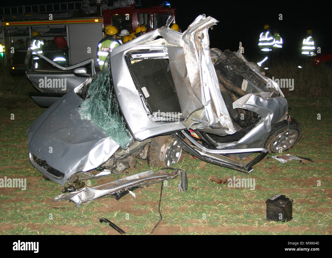Il traffico su strada collisione, ad alto impatto crash di collisione Foto Stock