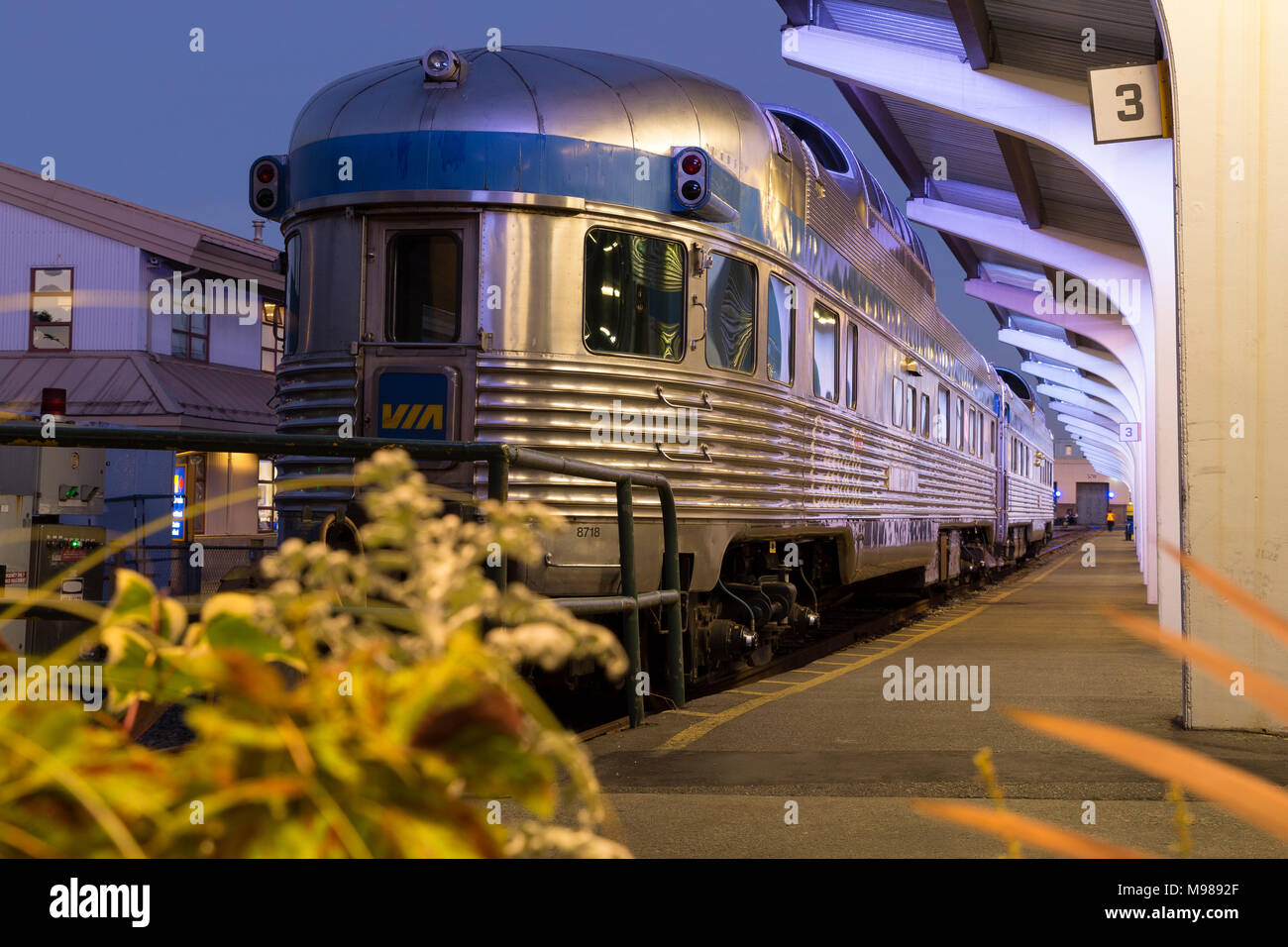Vancouver, BC / Canada - Ottobre 03 2017: Via ferrovia del treno al Pacific Stazione Centrale Foto Stock