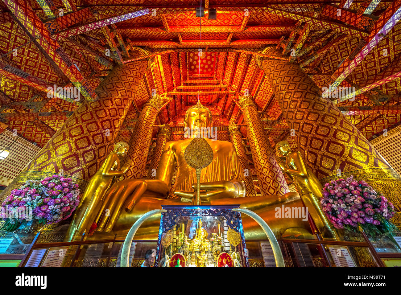 Il Wat Phra Mongkhon Bophit Buddha, Ayutthaya. Provincia di Bangkok, Thailandia Foto Stock